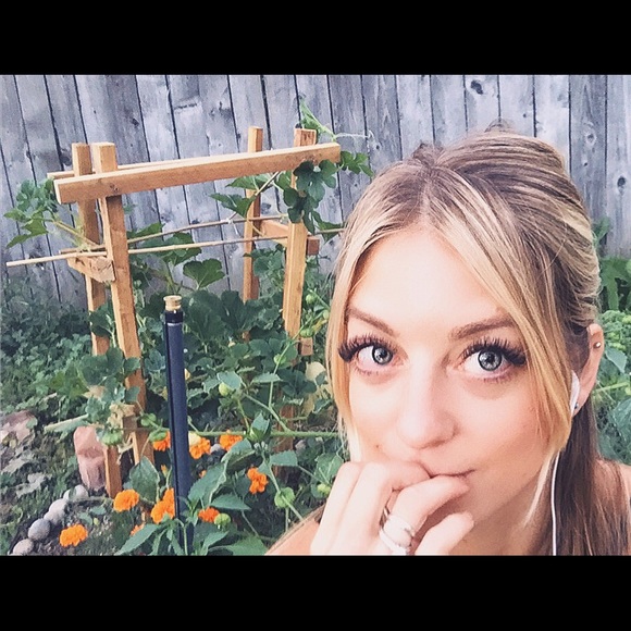 Hello, I'm Tara! 🙋🏼 - Picture 1 of 8